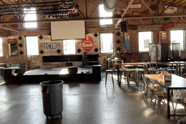 Bowstring Burgers and Brewyard